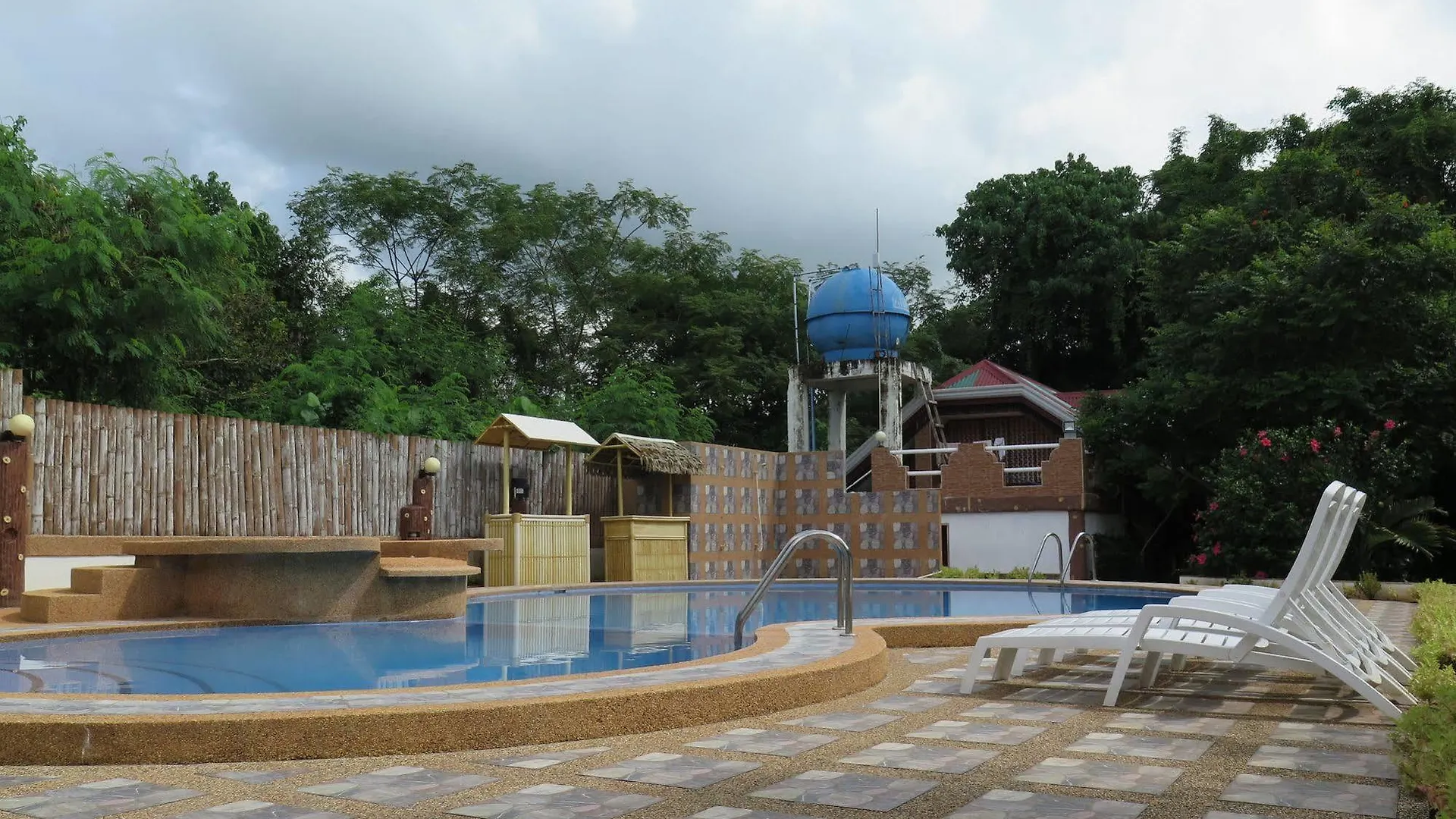 Alona Hidden Dream Resort Panglao 2*,